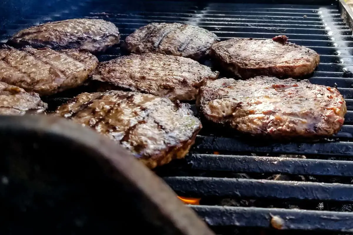 Temperature Do You Cook Hamburgers On A Traeger Grill